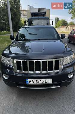 Внедорожник / Кроссовер Jeep Grand Cherokee 2013 в Киеве