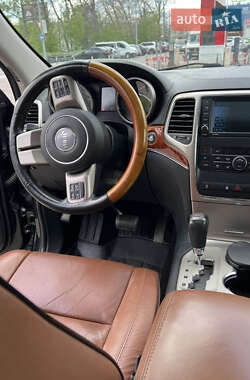Внедорожник / Кроссовер Jeep Grand Cherokee 2012 в 
