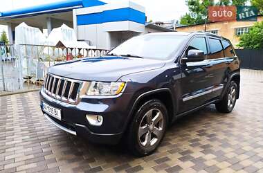 Внедорожник / Кроссовер Jeep Grand Cherokee 2013 в Лубнах