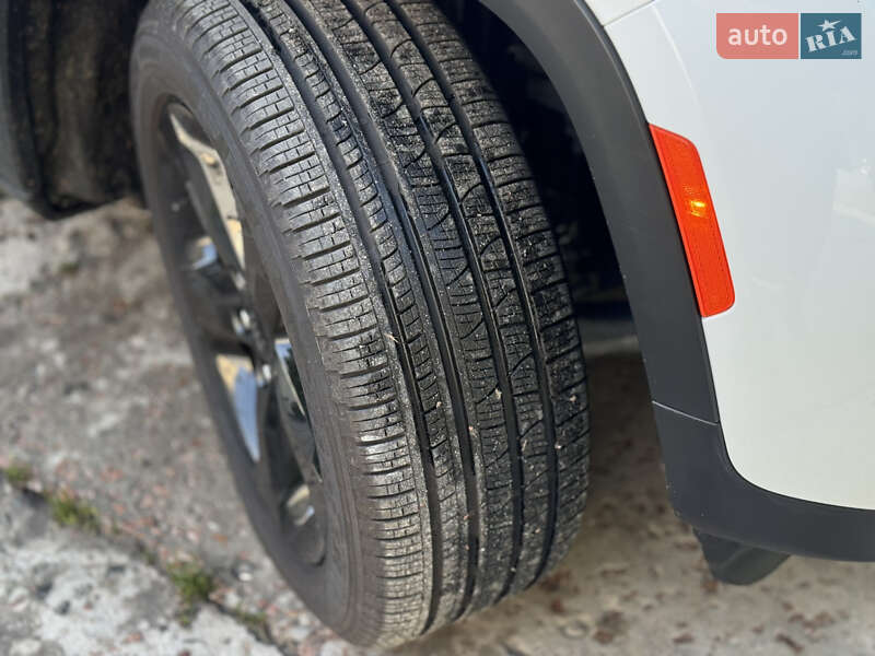 Внедорожник / Кроссовер Jeep Grand Cherokee 2024 в Киеве