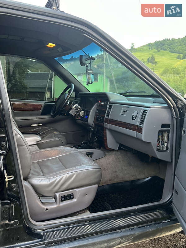 Внедорожник / Кроссовер Jeep Grand Cherokee 1995 в Черной Тисе