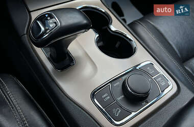 Внедорожник / Кроссовер Jeep Grand Cherokee 2013 в 