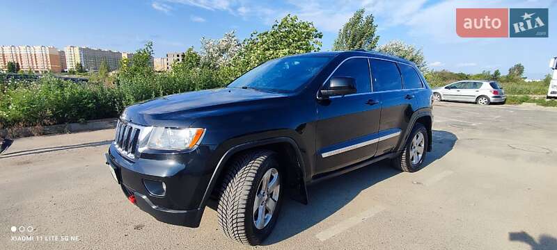 Позашляховик / Кросовер Jeep Grand Cherokee 2010 в Софіївській Борщагівці