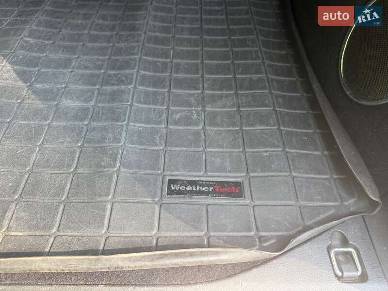 Внедорожник / Кроссовер Jeep Grand Cherokee 2016 в Киеве