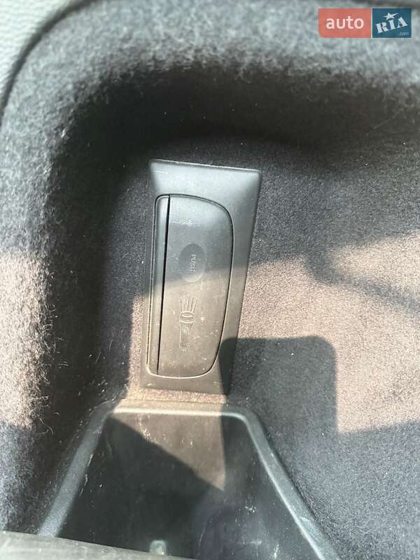 Внедорожник / Кроссовер Jeep Grand Cherokee 2016 в Киеве