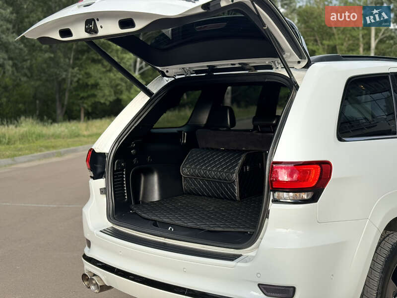 Внедорожник / Кроссовер Jeep Grand Cherokee 2021 в Сумах