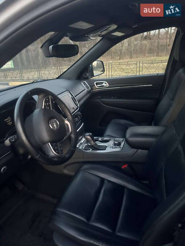 Внедорожник / Кроссовер Jeep Grand Cherokee 2020 в Киеве фото 9 Внедорожник / Кроссовер Jeep Grand Cherokee 2020 в Киеве