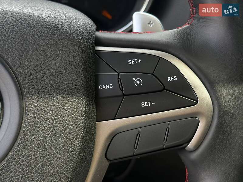 Внедорожник / Кроссовер Jeep Grand Cherokee 2021 в Ровно