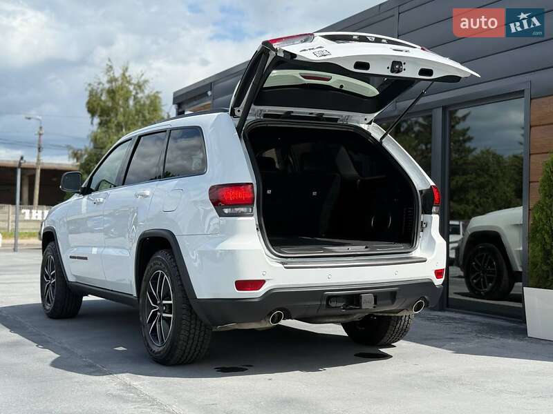 Внедорожник / Кроссовер Jeep Grand Cherokee 2021 в Ровно