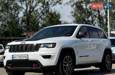 Внедорожник / Кроссовер Jeep Grand Cherokee 2018 в 