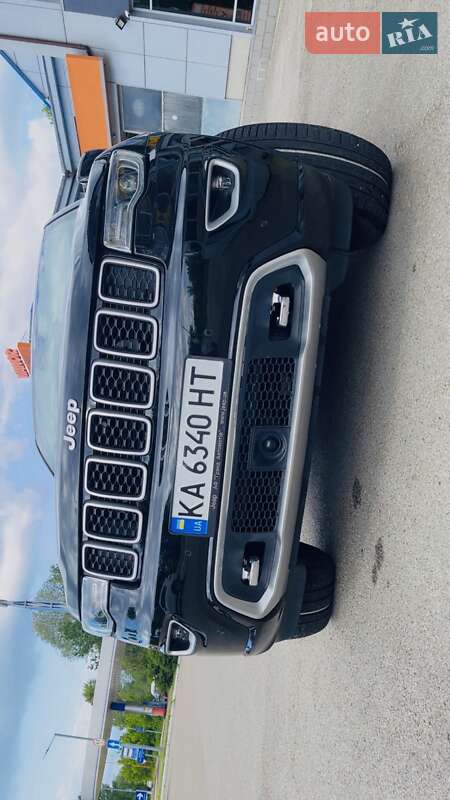 Внедорожник / Кроссовер Jeep Grand Cherokee 2021 в Чернигове