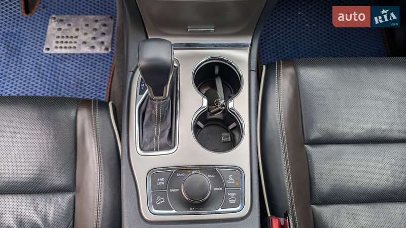 Внедорожник / Кроссовер Jeep Grand Cherokee 2017 в Сумах