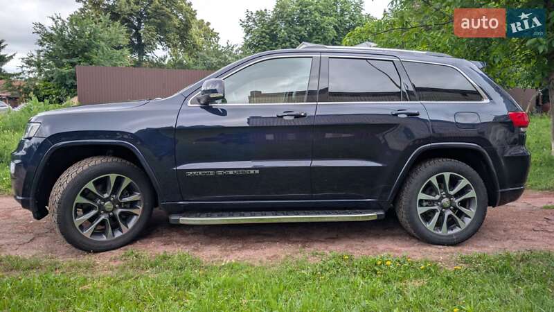 Внедорожник / Кроссовер Jeep Grand Cherokee 2017 в Сумах