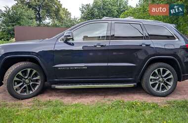 Внедорожник / Кроссовер Jeep Grand Cherokee 2017 в 