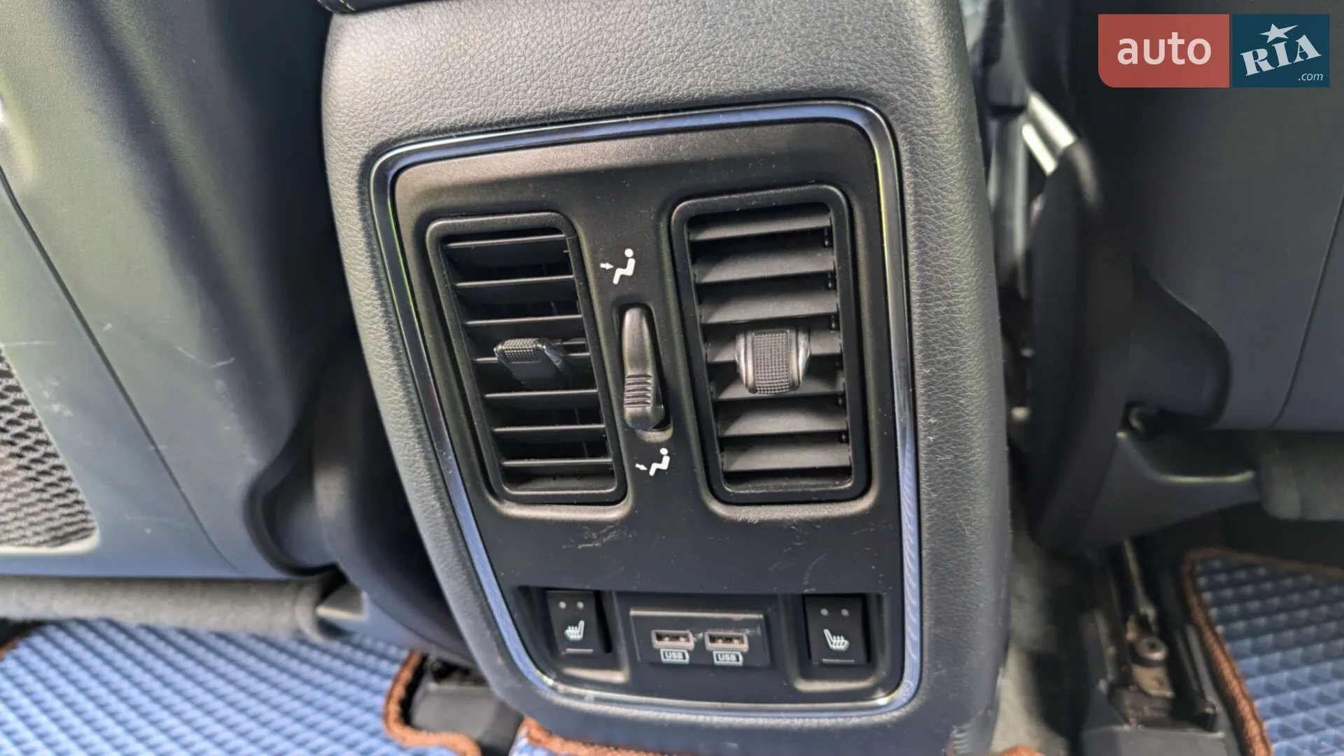 2017 Jeep Grand Cherokee - мініатюра 38