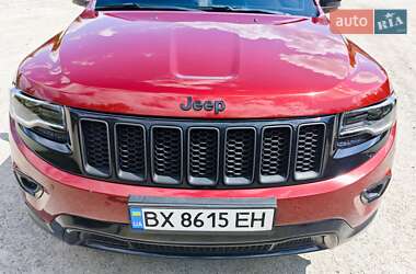 Внедорожник / Кроссовер Jeep Grand Cherokee 2015 в 