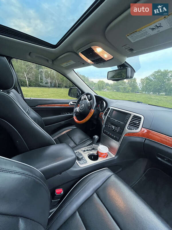Внедорожник / Кроссовер Jeep Grand Cherokee 2011 в Харькове