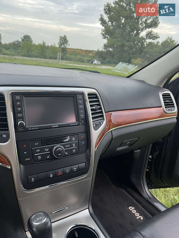 Внедорожник / Кроссовер Jeep Grand Cherokee 2011 в Харькове