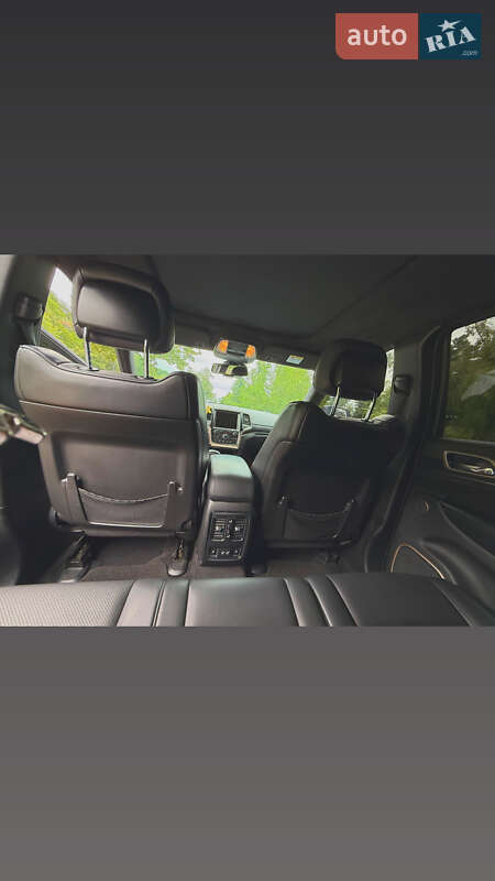 Внедорожник / Кроссовер Jeep Grand Cherokee 2014 в Киеве
