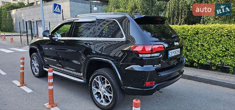 Внедорожник / Кроссовер Jeep Grand Cherokee 2021 в Ужгороде фото 4 Внедорожник / Кроссовер Jeep Grand Cherokee 2021 в Ужгороде