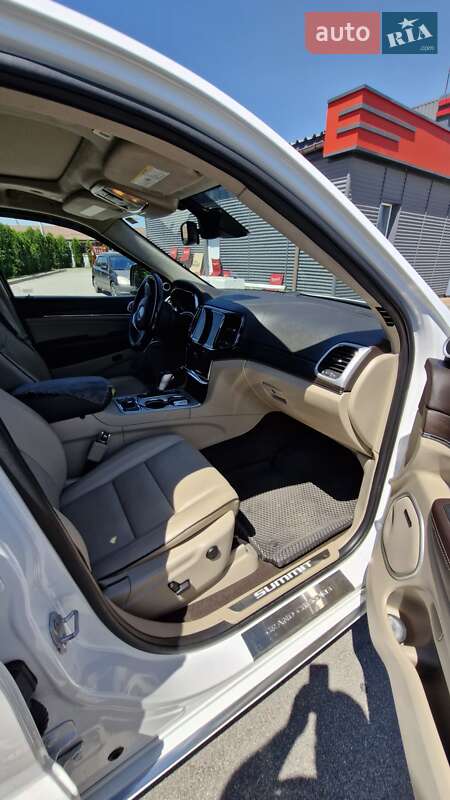 Позашляховик / Кросовер Jeep Grand Cherokee 2020 в Миронівці