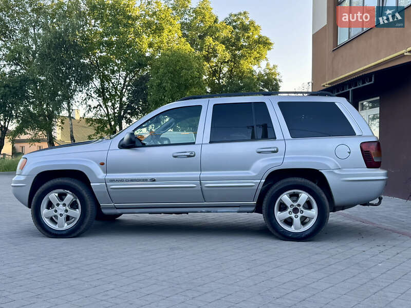 Внедорожник / Кроссовер Jeep Grand Cherokee 2003 в Дубно