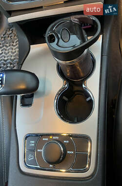 Внедорожник / Кроссовер Jeep Grand Cherokee 2013 в Золочеве
