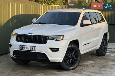 Внедорожник / Кроссовер Jeep Grand Cherokee 2017 в Сумах
