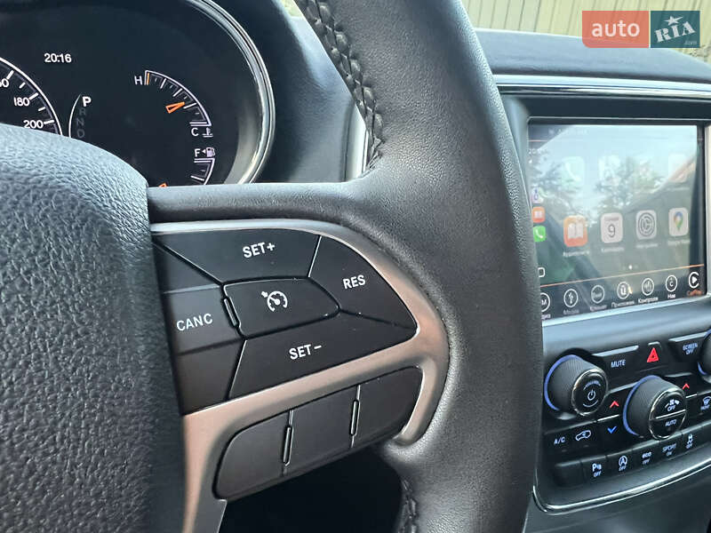 Внедорожник / Кроссовер Jeep Grand Cherokee 2017 в Сумах