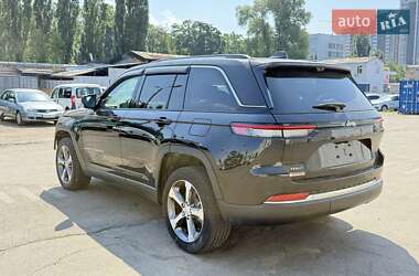Позашляховик / Кросовер Jeep Grand Cherokee 2022 в 