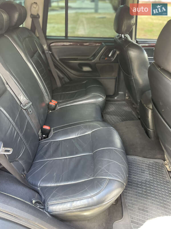 Внедорожник / Кроссовер Jeep Grand Cherokee 2002 в Кременчуге