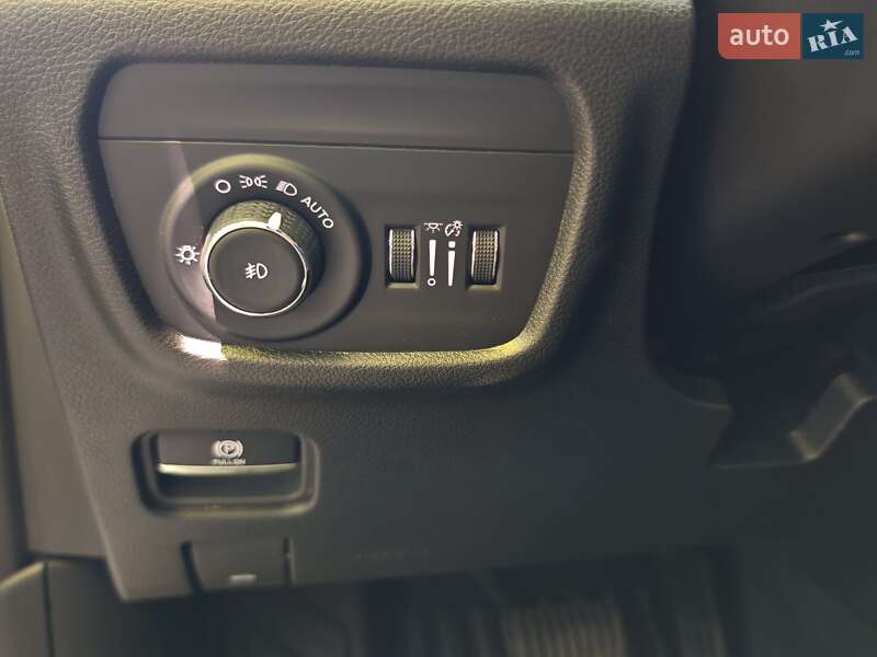 Внедорожник / Кроссовер Jeep Grand Cherokee 2024 в Харькове фото 12 Внедорожник / Кроссовер Jeep Grand Cherokee 2024 в Харькове