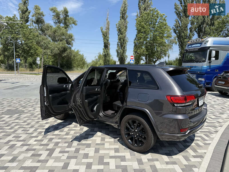 Внедорожник / Кроссовер Jeep Grand Cherokee 2018 в Каневе