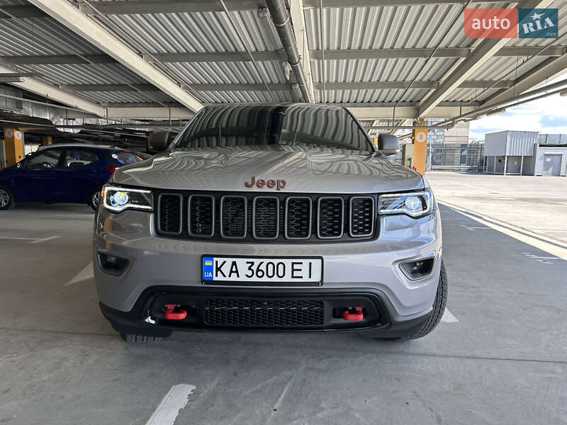 Внедорожник / Кроссовер Jeep Grand Cherokee 2018 в Киеве фото 2 Внедорожник / Кроссовер Jeep Grand Cherokee 2018 в Киеве