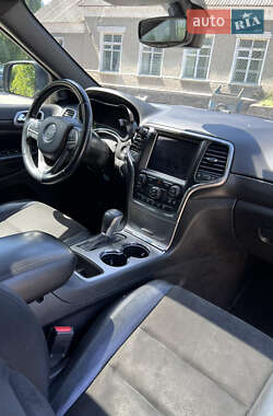 Внедорожник / Кроссовер Jeep Grand Cherokee 2018 в 