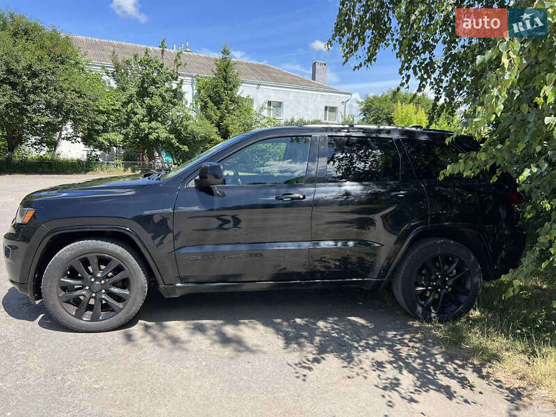 Внедорожник / Кроссовер Jeep Grand Cherokee 2018 в Староконстантинове