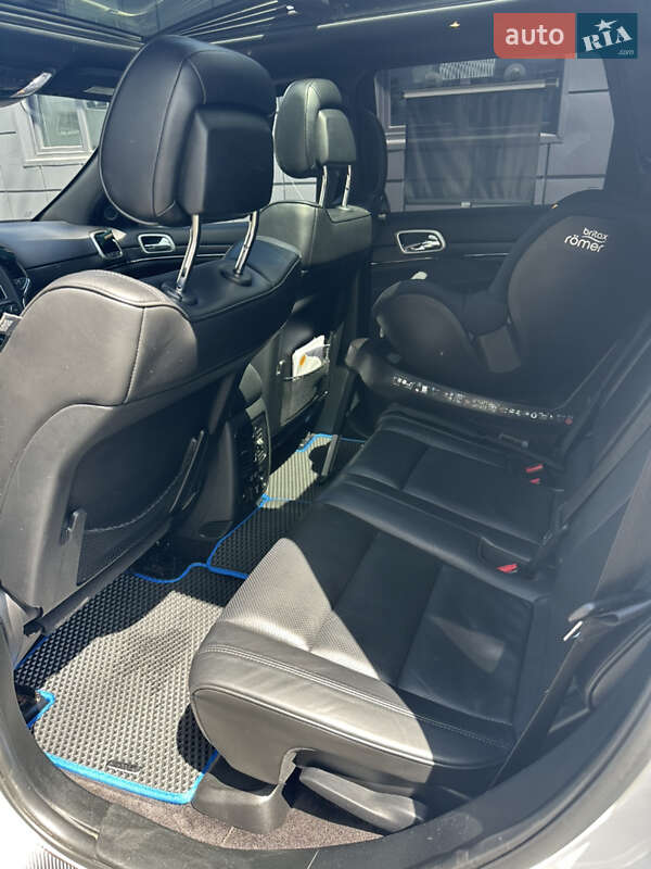 Позашляховик / Кросовер Jeep Grand Cherokee 2018 в Києві фото 12 Позашляховик / Кросовер Jeep Grand Cherokee 2018 в Києві