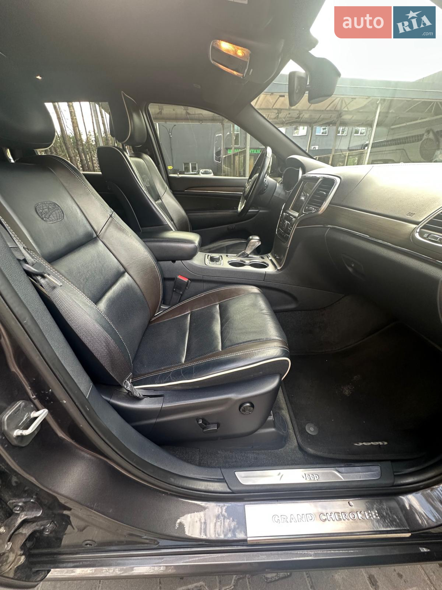 2017 Jeep Grand Cherokee - мініатюра 16