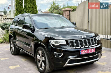 Внедорожник / Кроссовер Jeep Grand Cherokee 2015 в 