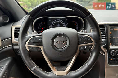Внедорожник / Кроссовер Jeep Grand Cherokee 2015 в 