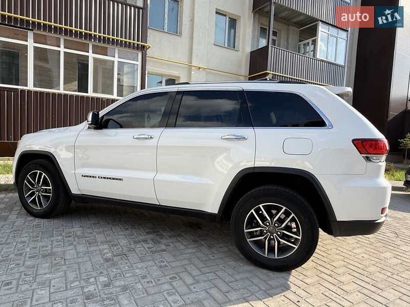 Внедорожник / Кроссовер Jeep Grand Cherokee 2021 в Ромнах