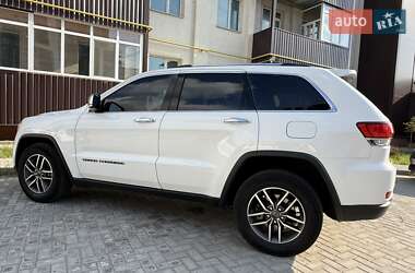 Внедорожник / Кроссовер Jeep Grand Cherokee 2021 в 