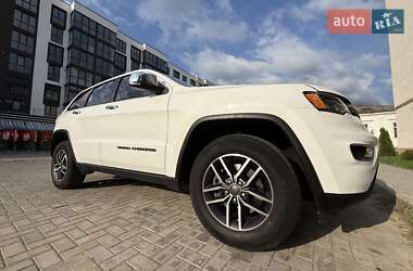 Внедорожник / Кроссовер Jeep Grand Cherokee 2021 в 