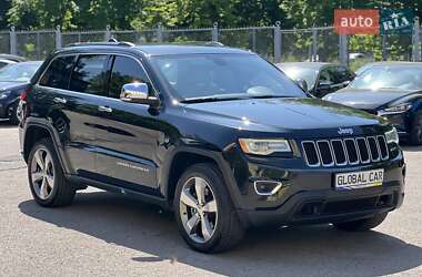 Внедорожник / Кроссовер Jeep Grand Cherokee 2016 в 