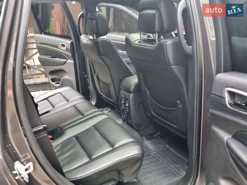 Внедорожник / Кроссовер Jeep Grand Cherokee 2018 в Киеве