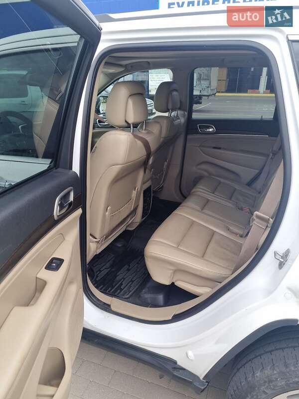 Внедорожник / Кроссовер Jeep Grand Cherokee 2014 в Сумах