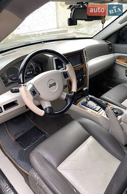Внедорожник / Кроссовер Jeep Grand Cherokee 2008 в 