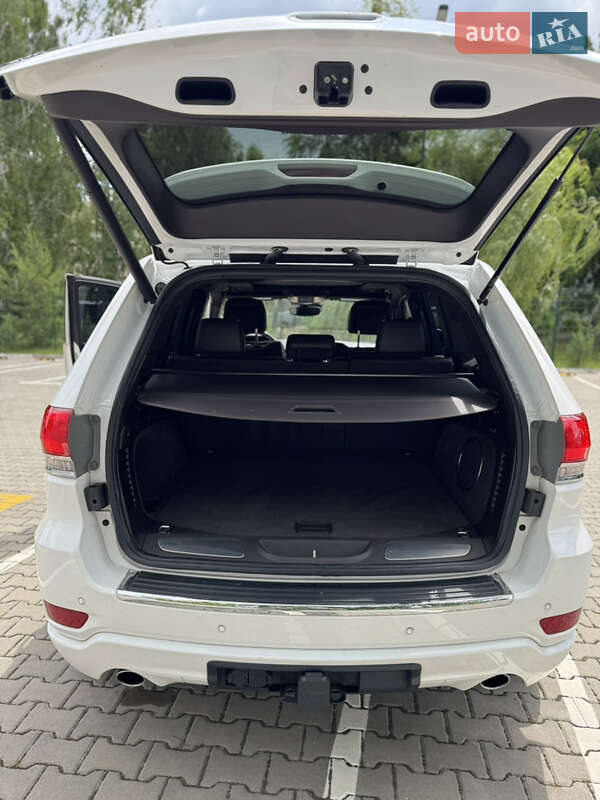 Внедорожник / Кроссовер Jeep Grand Cherokee 2019 в Киеве фото 12 Внедорожник / Кроссовер Jeep Grand Cherokee 2019 в Киеве