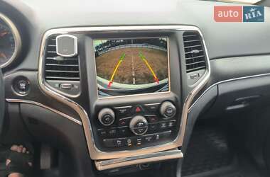 Внедорожник / Кроссовер Jeep Grand Cherokee 2016 в 