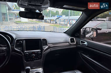 Внедорожник / Кроссовер Jeep Grand Cherokee 2018 в 
